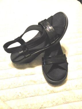 Skechers Black Women's Slingback Wedge Sandals with Patent Straps Size 10